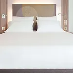 Hotel Novotel Centre Wilson 4*