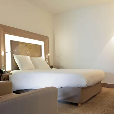 Novotel Centre Wilson Hotel 4*