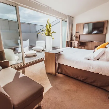 Novotel Centre Wilson Hotel 4*