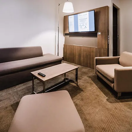 Hotel Novotel Centre Wilson 4*