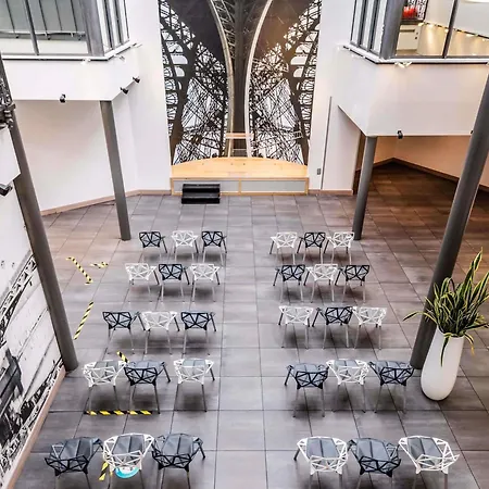 Novotel Centre Wilson 4*