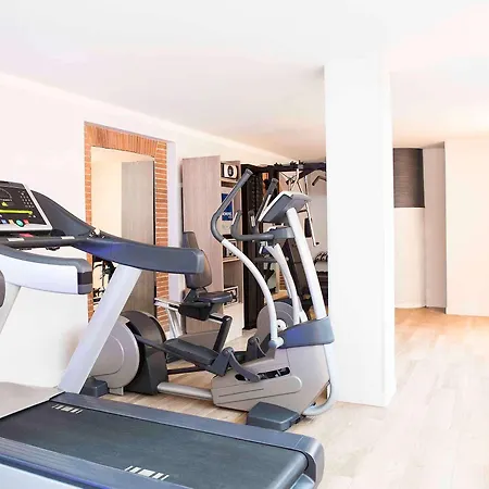 Novotel Centre Wilson Hotel 4*