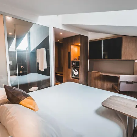 Hotell Novotel Centre Wilson 4*