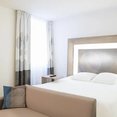 Novotel Centre Wilson Hotel