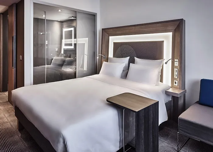 Novotel Centre Wilson Otel 4*