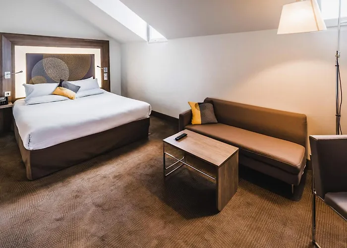 Novotel Centre Wilson 4*