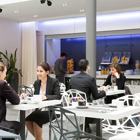Novotel Centre Wilson Otel