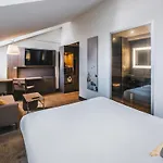 Novotel Centre Wilson Hotel